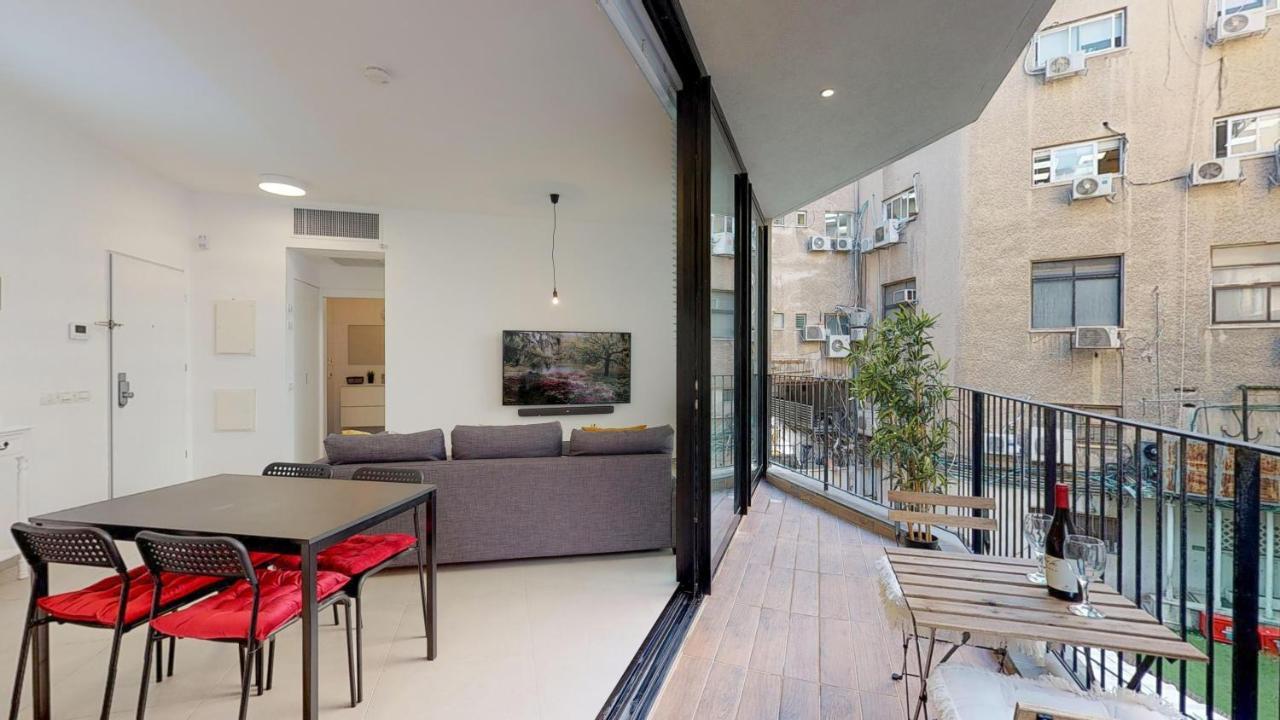 Comfortable Apartment With Balcony By Holyguest Τελ Αβίβ Εξωτερικό φωτογραφία